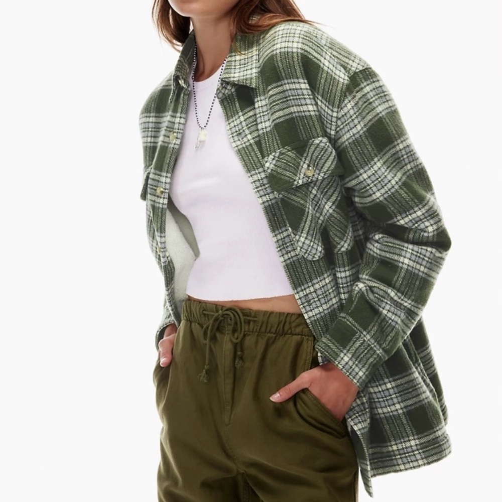 Aritzia TNA The Prospect Sherpa Lined Shirt Jacket
